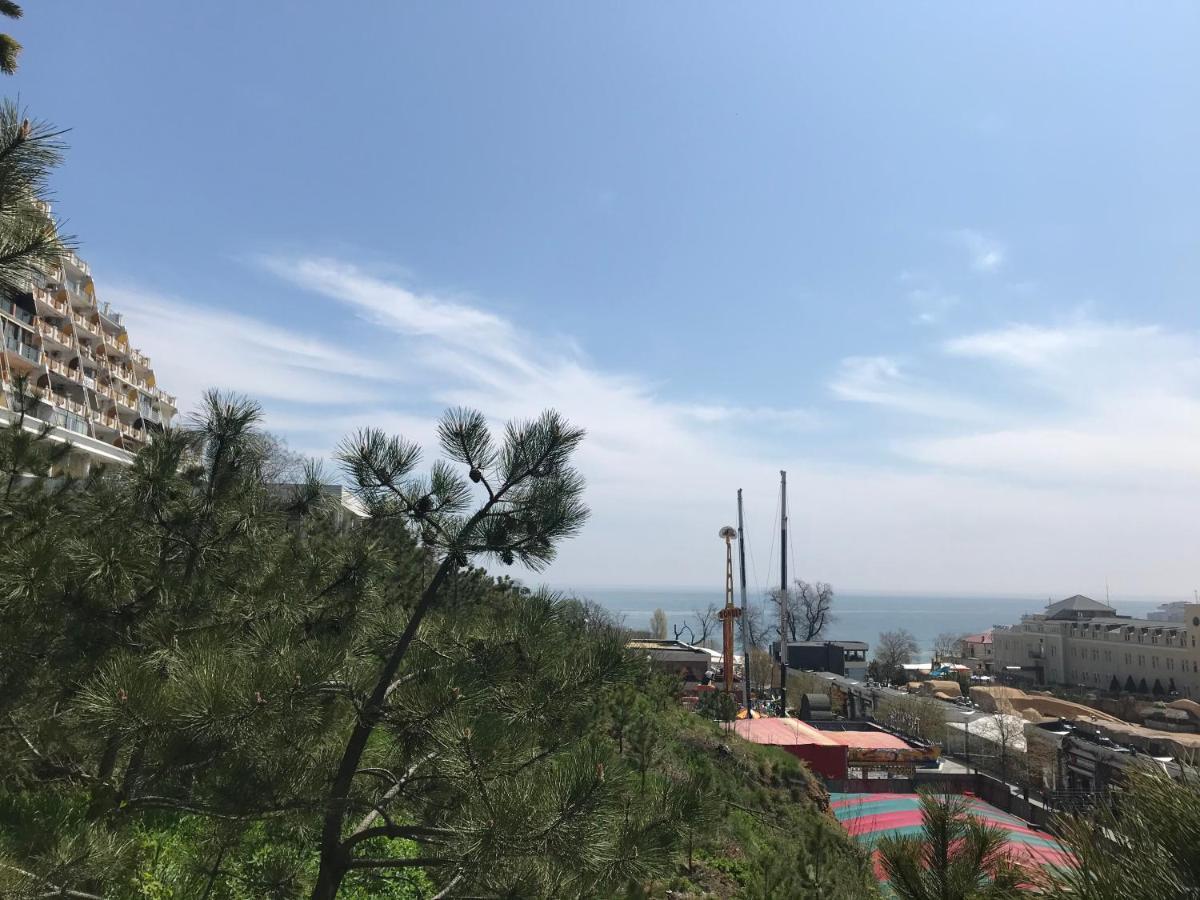 Спапфировые Апартаменты В Аркадийском Дворце Odessa Exteriör bild